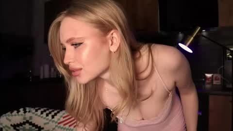 Ju online show from December 3, 10:50 am