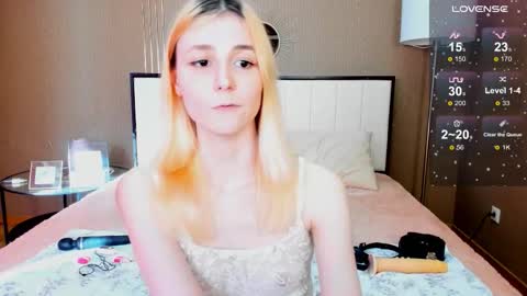 FlexiMona online show from September 26, 9:07 am