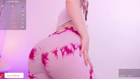 Snapshot of flor_deluna chatting on September 20, 1:20 pm Luna online show from September 20, 1:20 pm