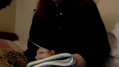 Snapshot of floraexploration chatting on February 3, 8:35 pm floraexploration online show from February 3, 8:35 pm