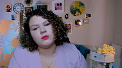 florenceanderson_ online show from September 30, 9:26 am