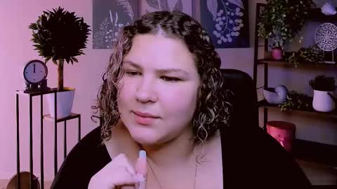 florenceanderson_ online show from September 10, 9:09 am