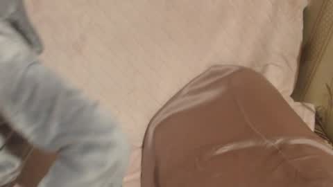 say meow and send tip  online show from April 10, 9:54 pm