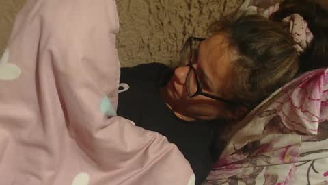 say meow and send tip  online show from September 18, 8:29 pm