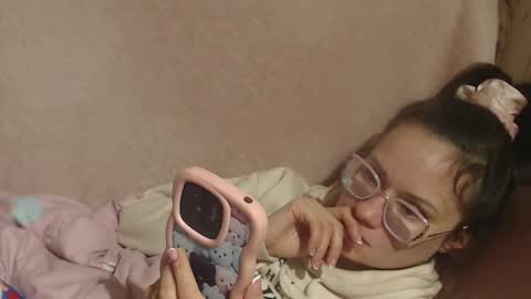 say meow and send tip  online show from March 21, 4:56 pm