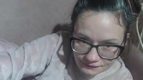 say meow and send tip  online show from February 9, 8:33 pm