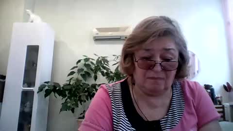 Flowerlower online show from February 2, 7:41 am