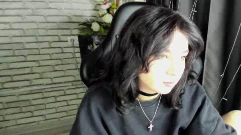 flowers_an online show from February 25, 8:14 am