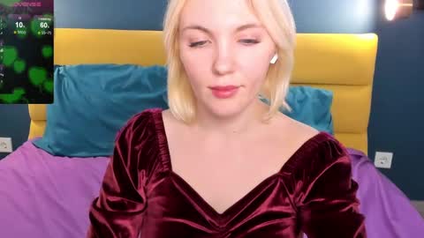 Monica online show from January 29, 11:09 am