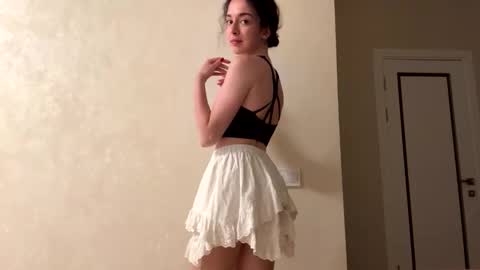 forbiddennvelvet online show from June 5, 5:30 pm