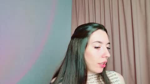 Snapshot of foryoureyesonly__ chatting on October 18, 1:19 am Lily online show from October 18, 1:19 am