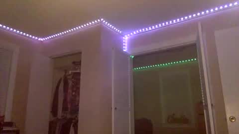 foxdarling96 online show from January 16, 4:19 am