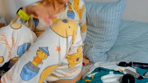 Snapshot of foxy_blond chatting on September 23, 1:15 am Foxy online show from September 23, 1:15 am