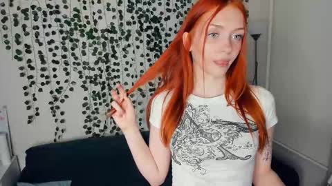 Snapshot of foxy_blush chatting on October 11, 6:43 pm Eva online show from October 11, 6:43 pm