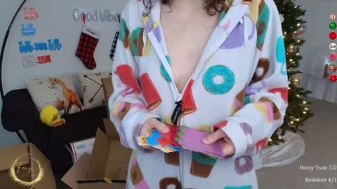 Lex Vive foxygamer cb online show from December 20, 2:37 am