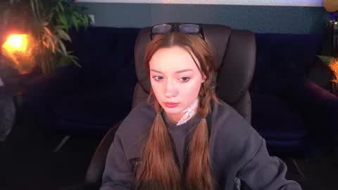 Maya online show from October 16, 1:25 pm