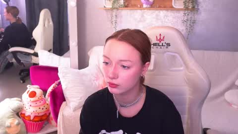 Maya online show from October 10, 7:13 am