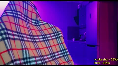 fran_bow online show from October 25, 1:52 pm