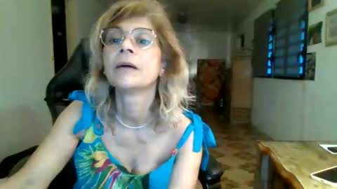 francelune online show from November 10, 2:34 pm