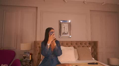 francescadante online show from June 21, 5:55 am