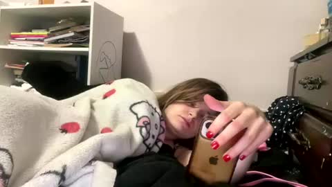 francescafey online show from December 19, 9:23 am