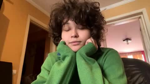 Lily online show from November 5, 8:41 am