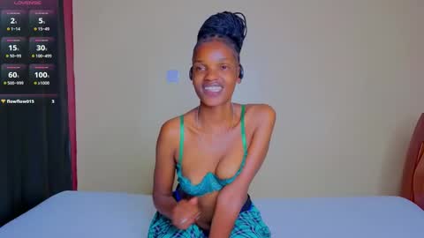 Nessa-Independent model online show from September 23, 10:30 pm