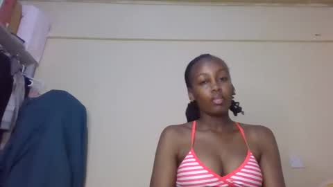 freaky_beauty online show from June 6, 6:47 pm