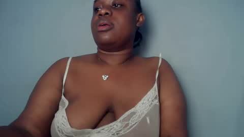 freaky slut5 online show from January 10, 5:01 am