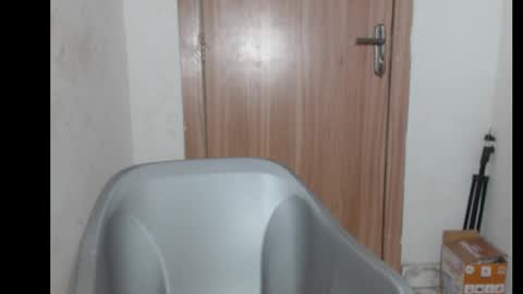 frekkymorelle online show from September 27, 7:15 am