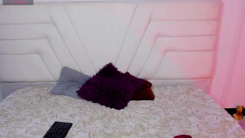 fresitalove01 online show from February 24, 3:21 pm