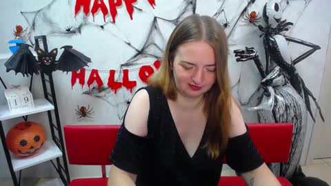 FreyaDak online show from October 19, 5:31 am