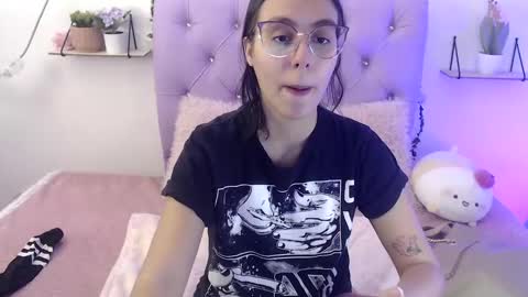 Freyja online show from March 10, 10:02 pm