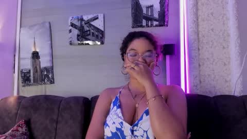 Frezzita online show from November 23, 9:49 pm