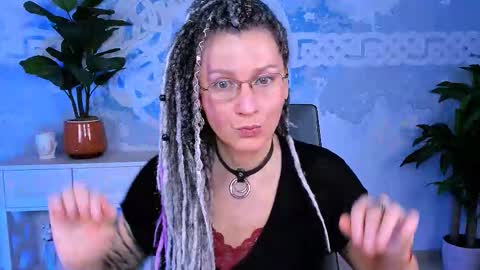 Frida Tander online show from October 5, 5:23 am