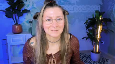 Frida Tander online show from January 19, 9:11 am