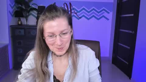 Frida Tander online show from March 10, 9:12 am