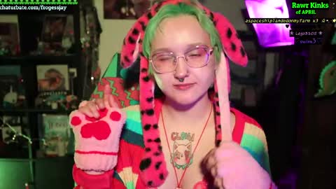   Jaywise Frogfoot  online show from April 17, 10:34 pm