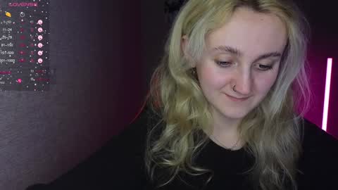 Snapshot of frosty_blueberries4 chatting on January 19, 6:00 pm ANA online show from January 19, 6:00 pm