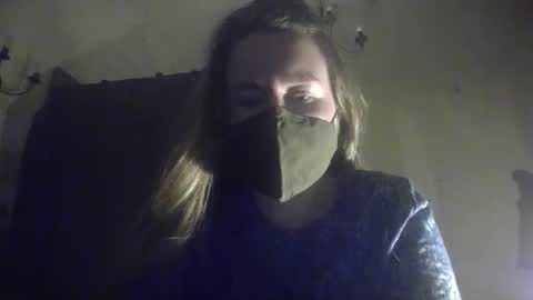 fuzzypeachh online show from January 16, 11:56 pm