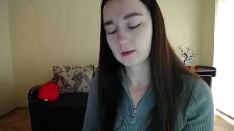 Snapshot of gabby_di chatting on October 14, 8:50 am Jaklin online show from October 14, 8:50 am