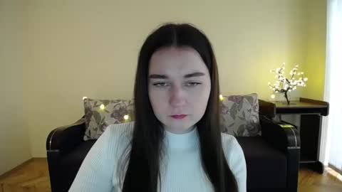 Snapshot of gabby_di chatting on January 28, 8:57 am Jaklin online show from January 28, 8:57 am