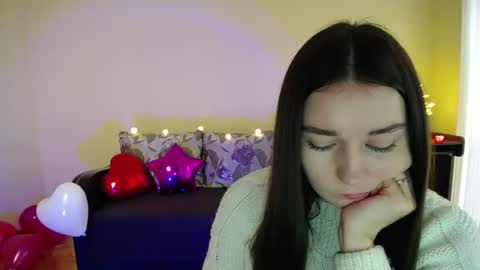 Snapshot of gabby_di chatting on February 11, 9:09 am Jaklin online show from February 11, 9:09 am