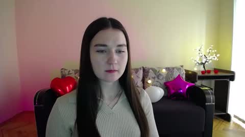 Snapshot of gabby_di chatting on February 27, 9:22 am Jaklin online show from February 27, 9:22 am