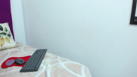 Snapshot of gabi_kala chatting on February 16, 8:32 am sofia online show from February 16, 8:32 am