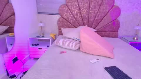 gabriela online show from December 2, 7:38 pm