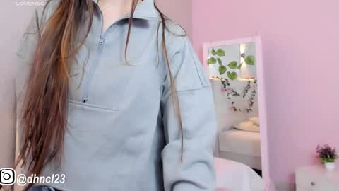 Snapshot of gabriellahoney18 chatting on March 7, 8:11 pm Gabriella online show from March 7, 8:11 pm