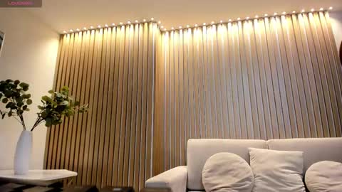 Gabriella Lee online show from November 5, 2:50 am