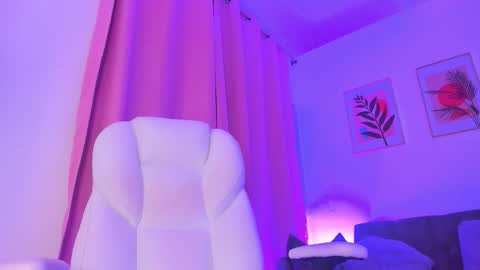 gaby online show from November 24, 2:08 pm