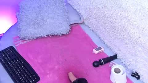 Gaby online show from April 17, 9:50 pm